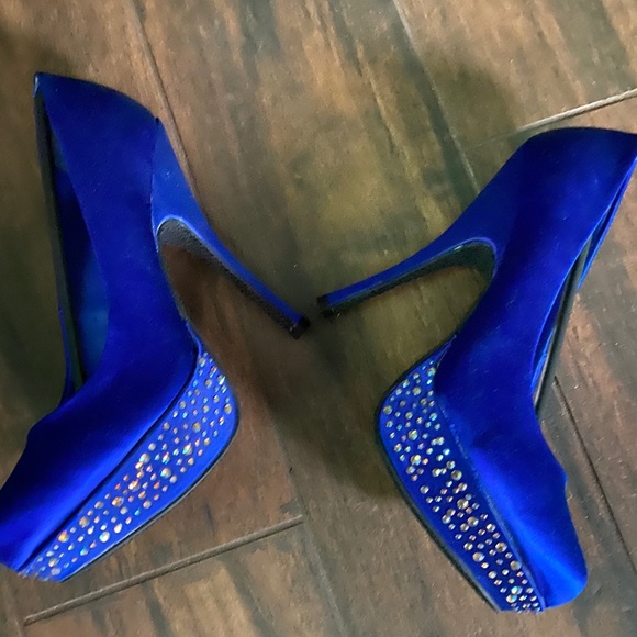 STEVE MADDEN SEXY HEELS WITH RHINESTONES - Picture 2 of 5